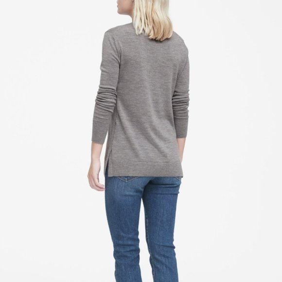 Banana Republic Merino Wool Washable Wool Crew Neck Sweater - Picture 3 of 11